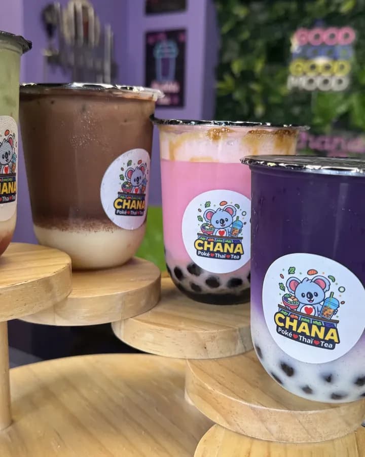 Le stand Chana Thai Tea en configuration comptoir large